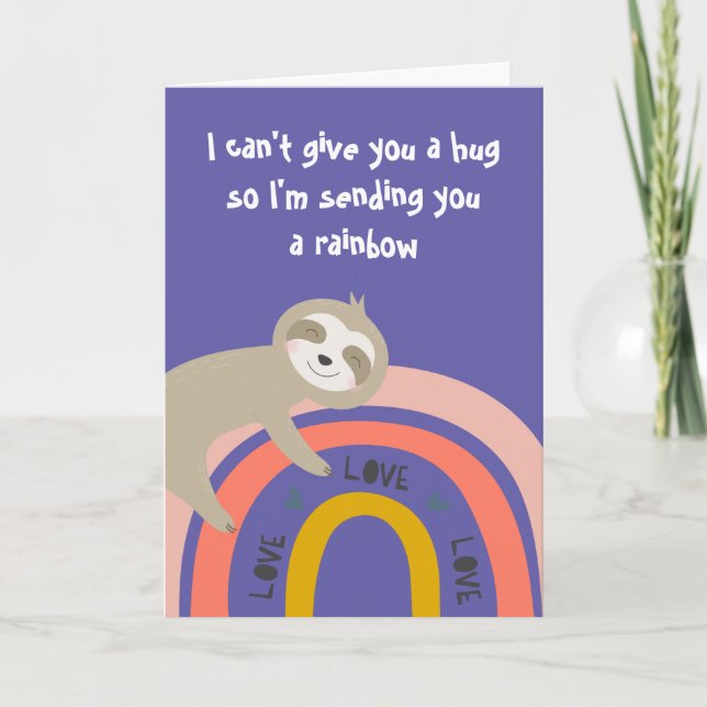 Senden Sie Ihnen einen Rainbow Sloth Distance Hug Karte (Vorderseite)