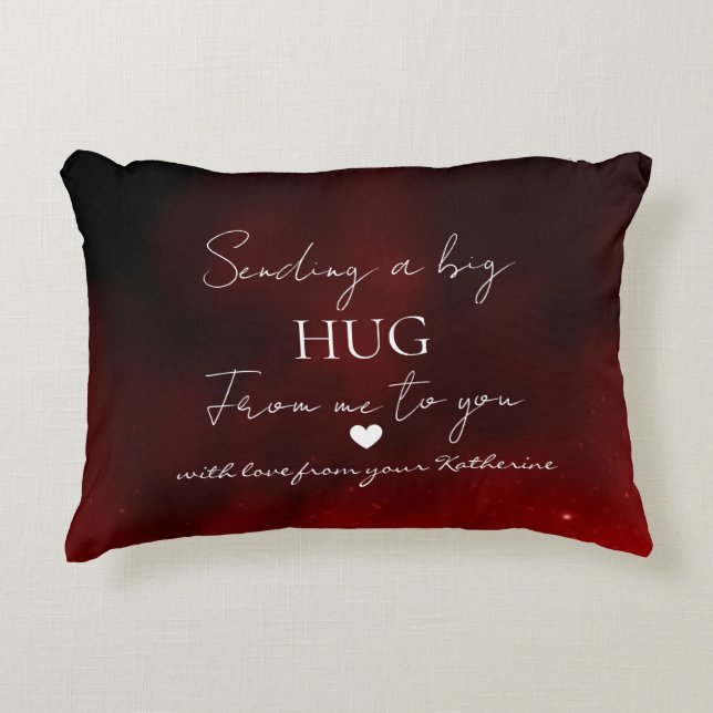 Sending a Big Hug – Personalized Love Message Dekokissen (Vorderseite)