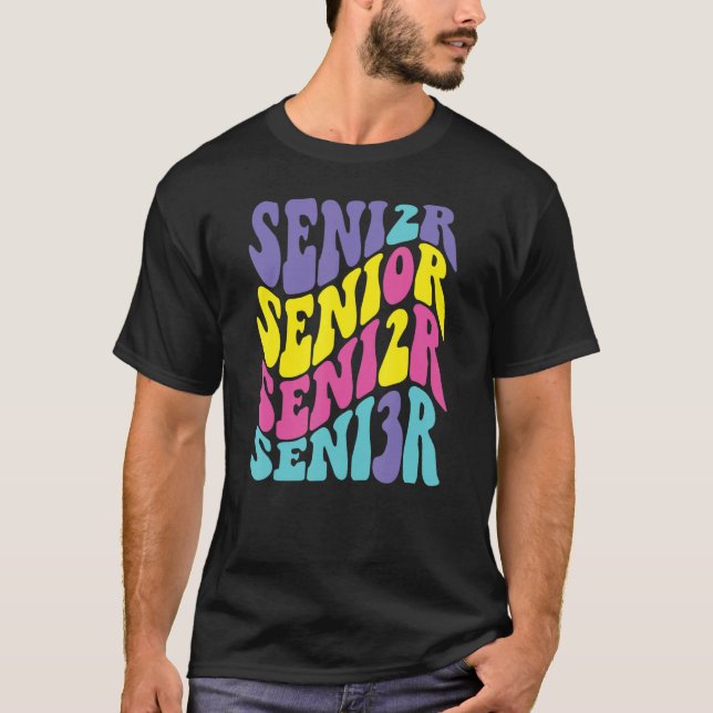 Senior 2023 Groovy Wavy Text für High School Senio T-Shirt (Vorderseite)