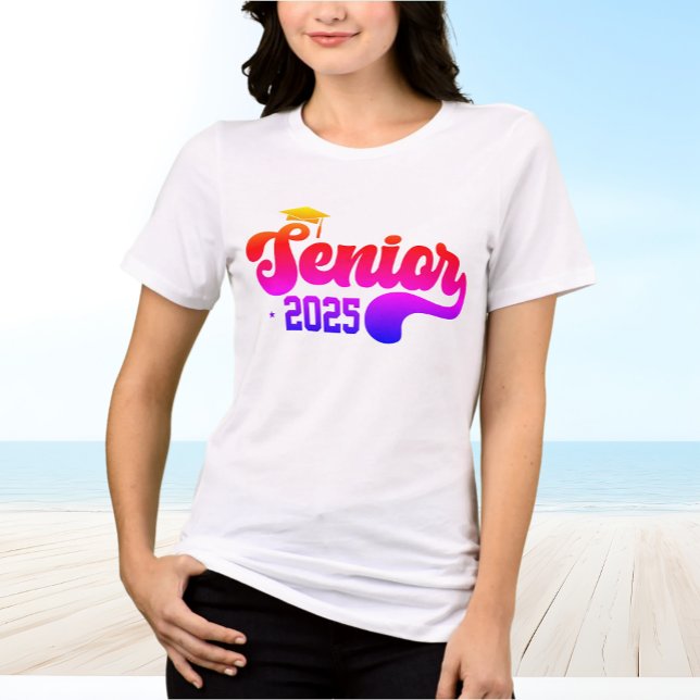 Senior 2025 Graduate Retro Rainbow Tri-Blend Shirt (Von Creator hochgeladen)