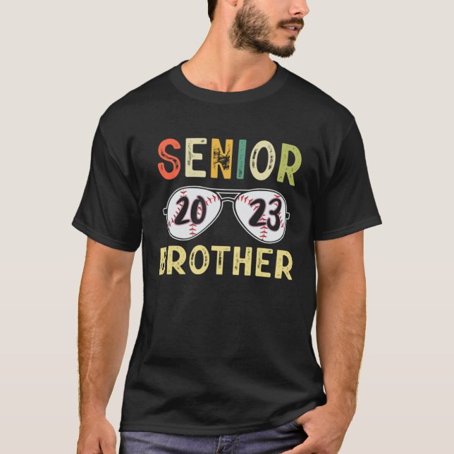 Senior Brother 2023 Cool Proud Baseball Senior Gra T-Shirt (Vorderseite)
