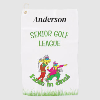Senior Loch in einem Golftuch Golfhandtuch