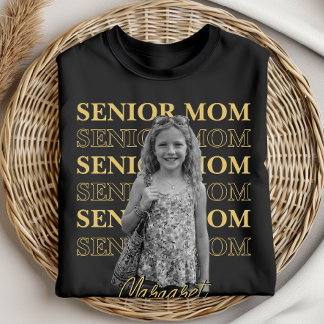 Senior Mom Foto Gestapelte Typografie Benutzerdefi T-Shirt