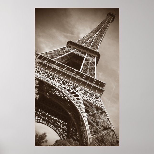 Sepia Eiffel Tower von unten Poster (Vorne)