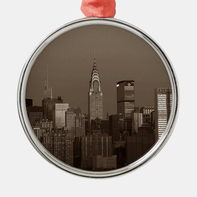 Sepia New York City Skyline Silbernes Ornament (Vorne)