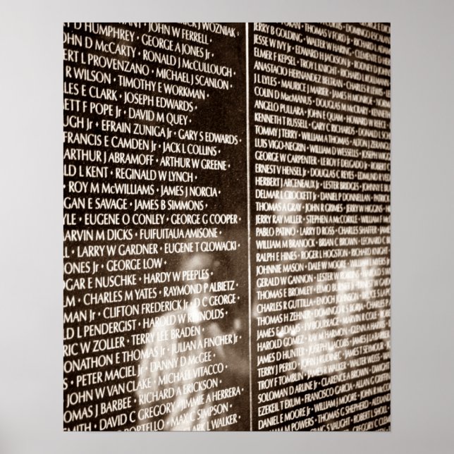 Sepia POSTER-Überlegungen im Vietnamkrieg Poster (Vorne)