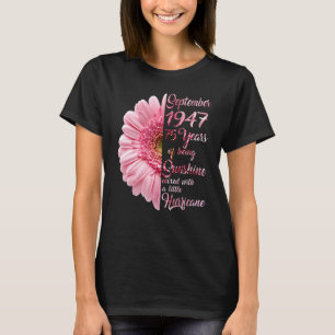 September Mädchen 1947 Geburtstag 75 Jahre alt Mad T-Shirt