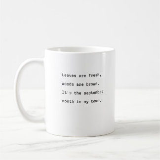 September Tasse Typografie poetische Blätter