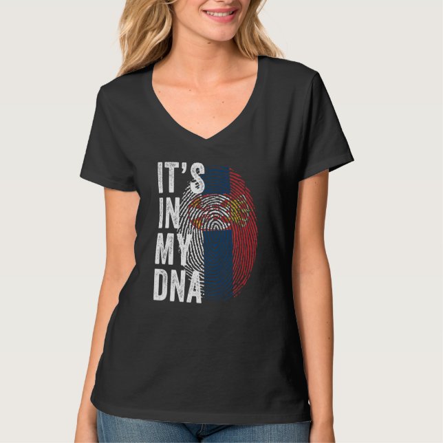 Serbia It's In My DNA Cute Serb Fingerprint Serbia T-Shirt (Vorderseite)