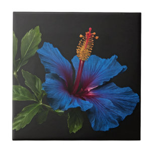 "Serene Bloom: Die Schönheit der Blume des blauen Fliese