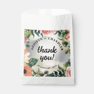 Serene Garden Wreath: Pastel Floral Elegante Geschenktütchen