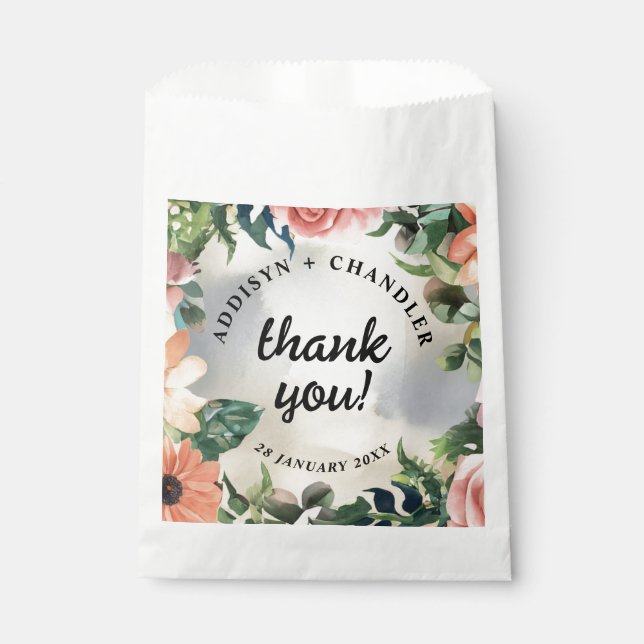 Serene Garden Wreath: Pastel Floral Elegante Geschenktütchen (Vorderseite)