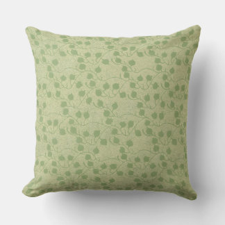 Serene Green Leaf Design Kissen