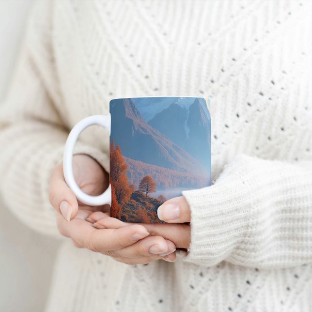 Serene Mountain Lake & Autumn Tree Landschaft Kaffeetasse (Von Creator hochgeladen)