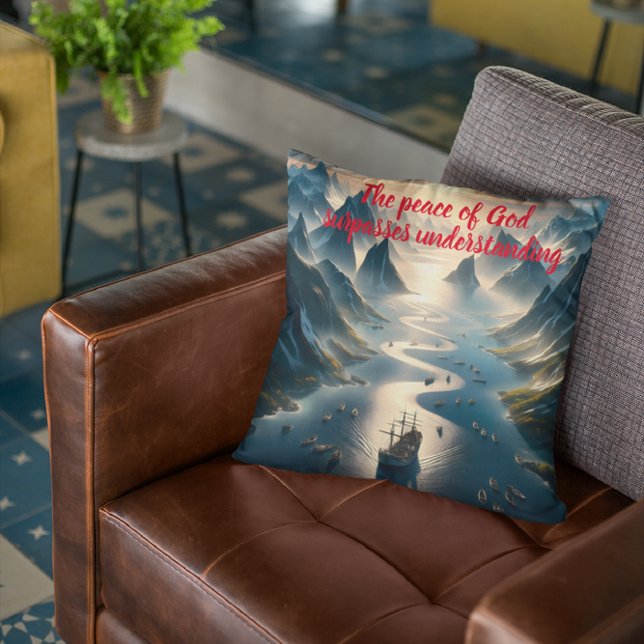 Serene Sail: Boot, Wasser, Berge Kissen (Von Creator hochgeladen)