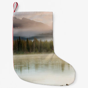 Serene schöner See in den Morgenbergen, Oregon Kleiner Weihnachtsstrumpf