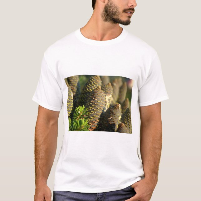 Serene Tree Silhouette T-Shirt – Nature’s Calm (Vorderseite)