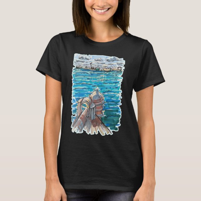Serene Waterscape in San Juan de Ulua, Veracruz T-Shirt (Vorderseite)