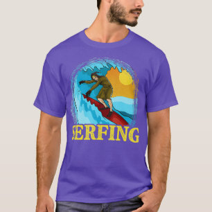 Serfing Funny Surfing Serf Mittelalterlicher Bauer T-Shirt