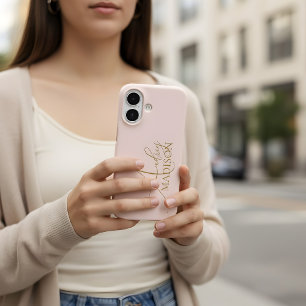 Serienname des Skriptes Rosa iPhone 16 Hülle