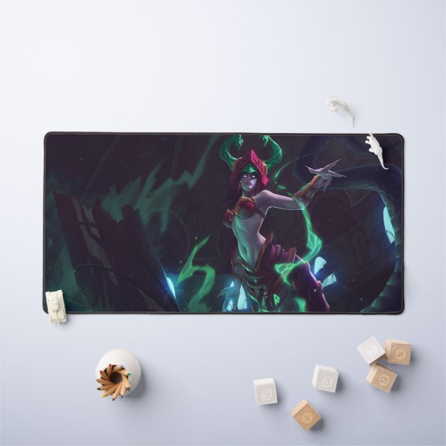 Serpents Embrace Gaming Desk Mat | Assassin-Ventil Schreibtischunterlage (Kindertisch)
