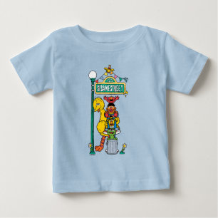 Sesamstraße   Unter dem Sesamstraße-Zeichen Baby T-shirt