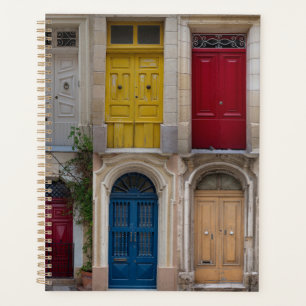 Set der farbenfrohen Haustüren in Malta Planer