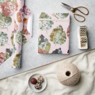 Set für das Wrapping von Papier aus 3 Herbstblätte Geschenkpapier