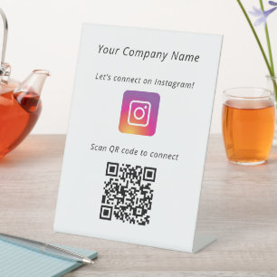 Setzen wir uns mit QR-Code für soziale Medien in V Sockelschild