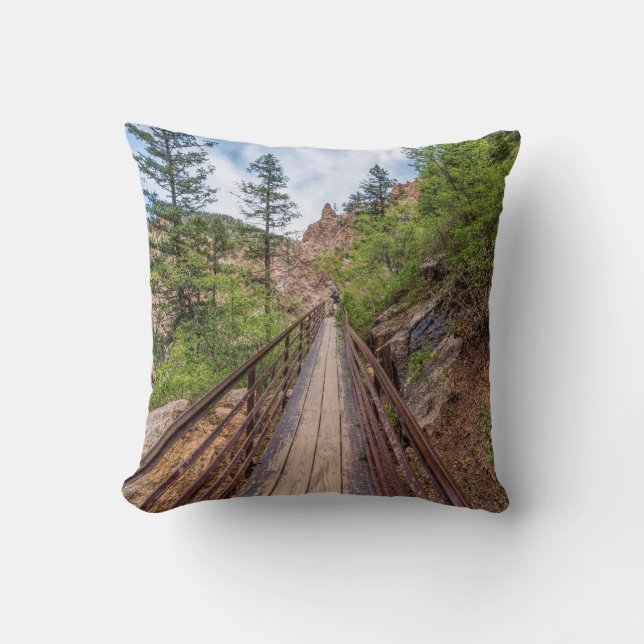 Seven Falls Walkway Bridge Polyester Pillow Kissen (Vorderseite)