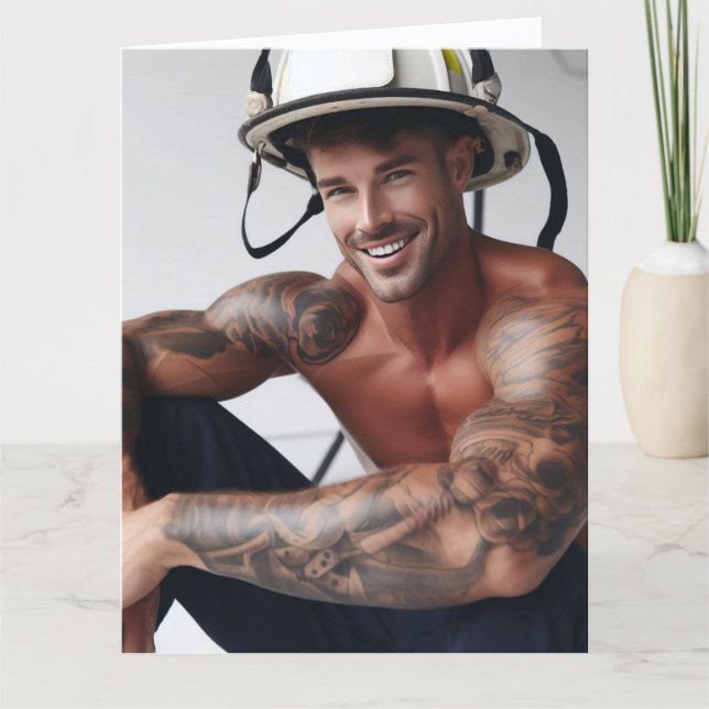 SEXY FIREFIGHTER HOT BIRTHDAY GREETING Card Karte (Vorderseite)