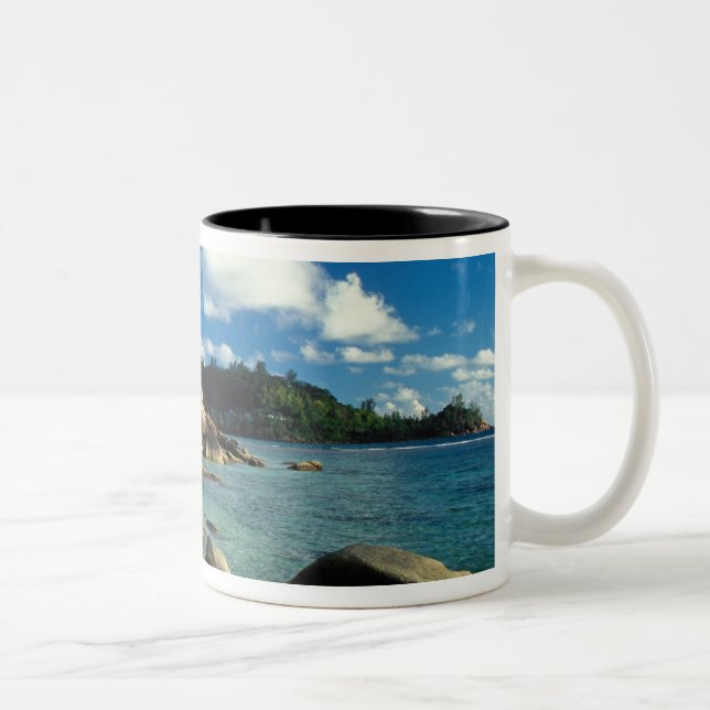 Seychellen, Mahe Island, Anse Royale Beach.3 Zweifarbige Tasse (Rechts)