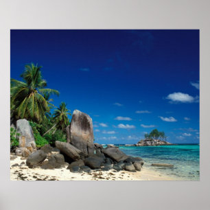 Seychellen, Mahe Island, Anse Royale Beach. Poster