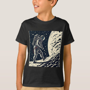 SF - Astronaut auf dem Waldrand 1 T-Shirt