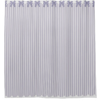 Shabby Chic-Flieder Stripes w-Bögen u. -spitze Duschvorhang