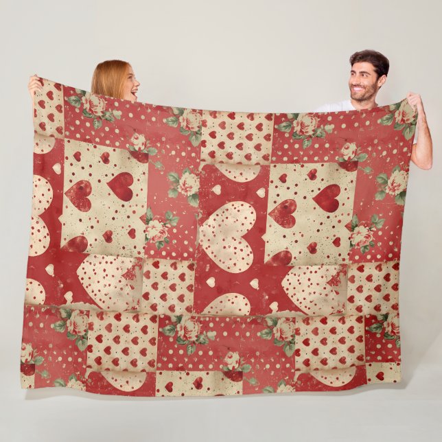 Shabby Chic Red Patchwork Pattern Fleecedecke (Beispiel)