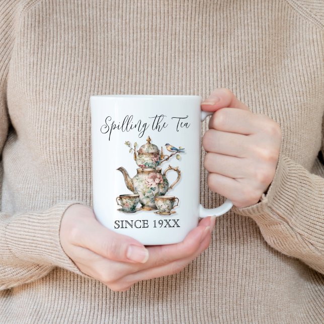 Shabby Chic Teezerstreuen Seit dem Cup Tasse Gesch (Spilling the tea coffee cup tea cup funny gift for her gossip girl or best friend since add the date)