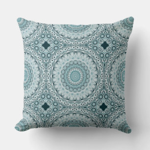 Shades Blue Nautical Mandala Design Kissen