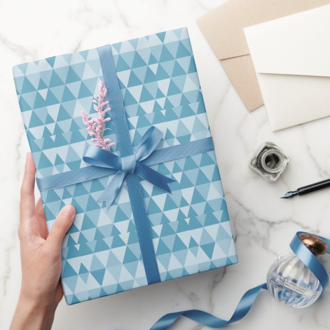 Shades of Blue Abstrakt Triangle Retro Xmas Tree W Geschenkpapier (Schenken)