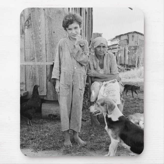 Sharecropper Family with Hound Dog, 1935 Mousepad (Vorne)