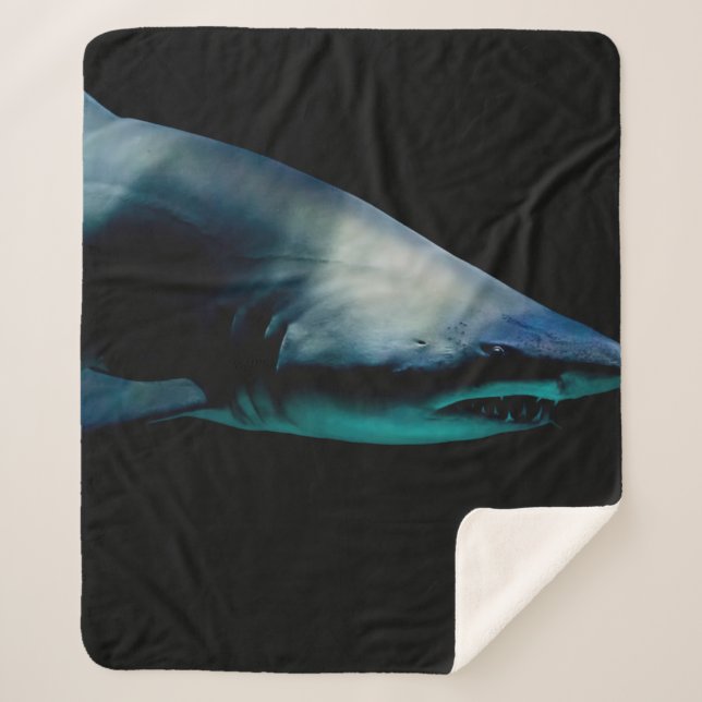 SHARK AGAINST BLACK BACKGROUND SHERPADECKE (Vorderseite)