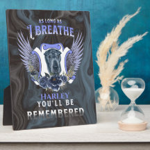 Sharpei solange ich die Gedenkstätte durchatme