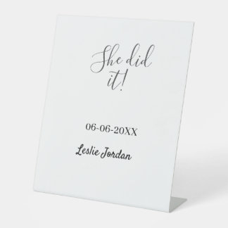 She did it graduation class of 20XX name simple  Sockelschild