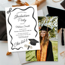 She Did It Graduation Party Photo