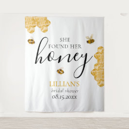 She Found Her Honey Bee Bridal Shower Backdrop  Wandteppich