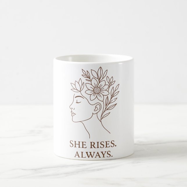 She Rises. Always — Minimalist Empowerment Design Kaffeetasse (Mittel)