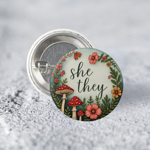 She/They Cottagecore Pronomen LGBTQ Pin Button