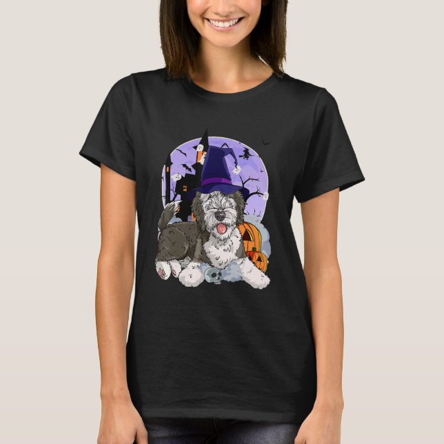 Sheepadoodle Dog Halloween Hexenkürbis T-Shirt (Vorderseite)