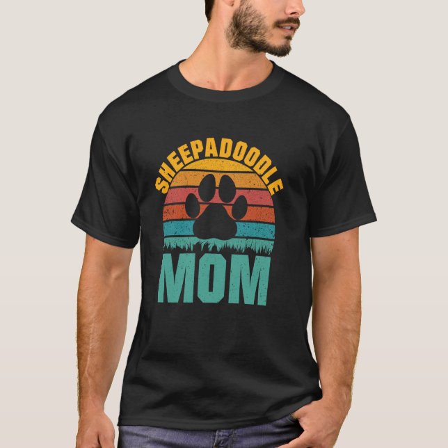 Sheepadoodle-Mama Sheepadoodle T-Shirt (Vorderseite)