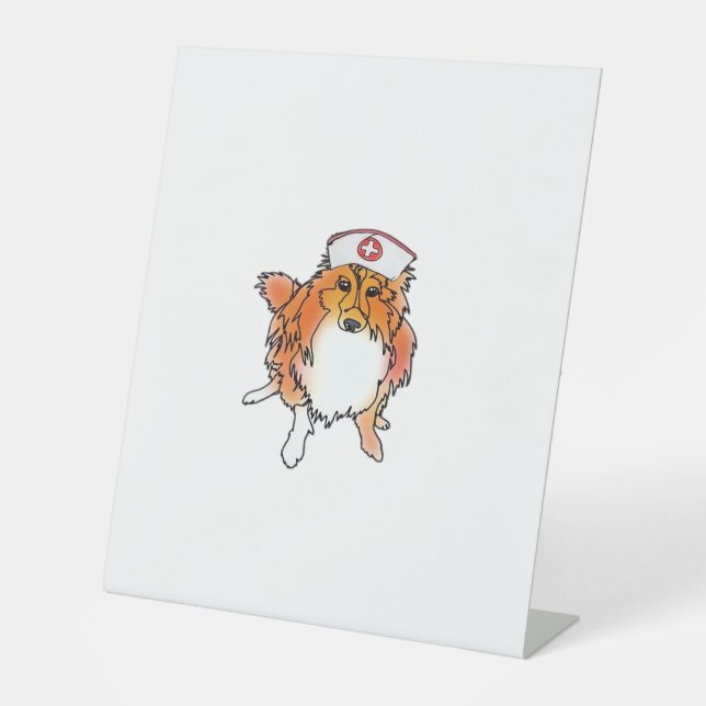Sheltie Dog in Nurse Hat - animalsinhats Classic T Sockelschild (Vorderseite)